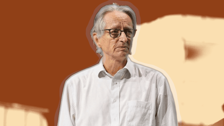 Geoffrey Hinton Predicts Major AI Job Displacement in 2026